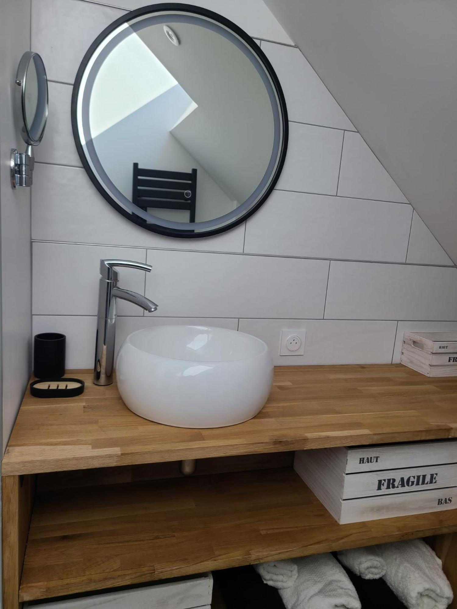 Kopernik & Freyia Apartamento Sinard